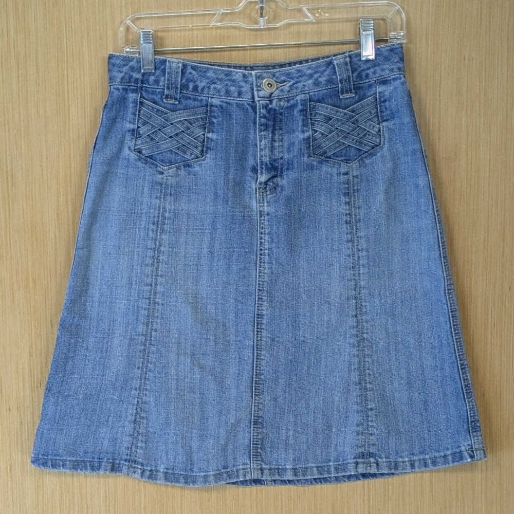 Dressbarn Women's Boho Western Y2K Denim A-Line Skirt Size 6 Blue Light Wash